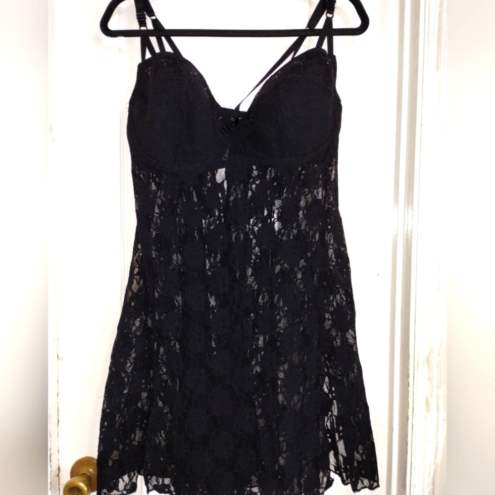 Women's slipping pajamas.